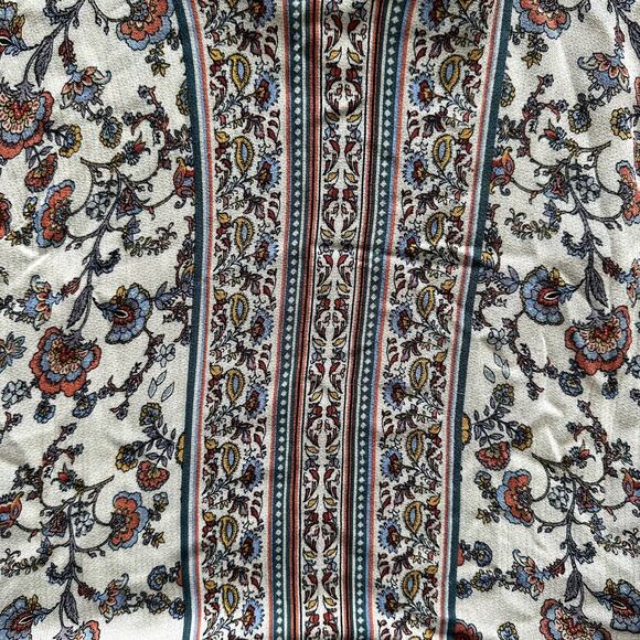 Chic Bohemian Floral Blouse - Picture 6 of 6